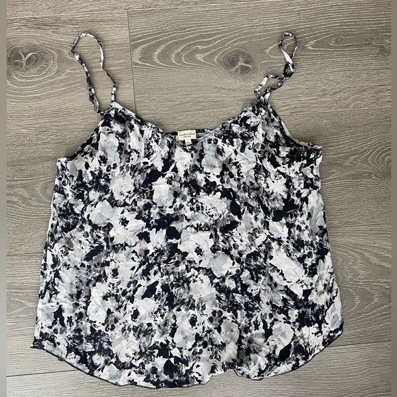 Aritzia Wilfred/Under 100% Silk Camisole - Picture 1 of 2